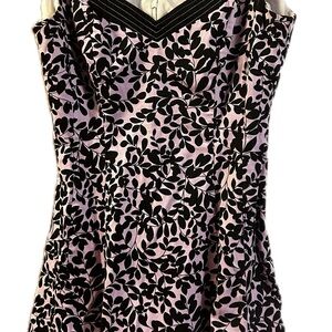 Jones New York Size 6 pink and black sleeveless dress